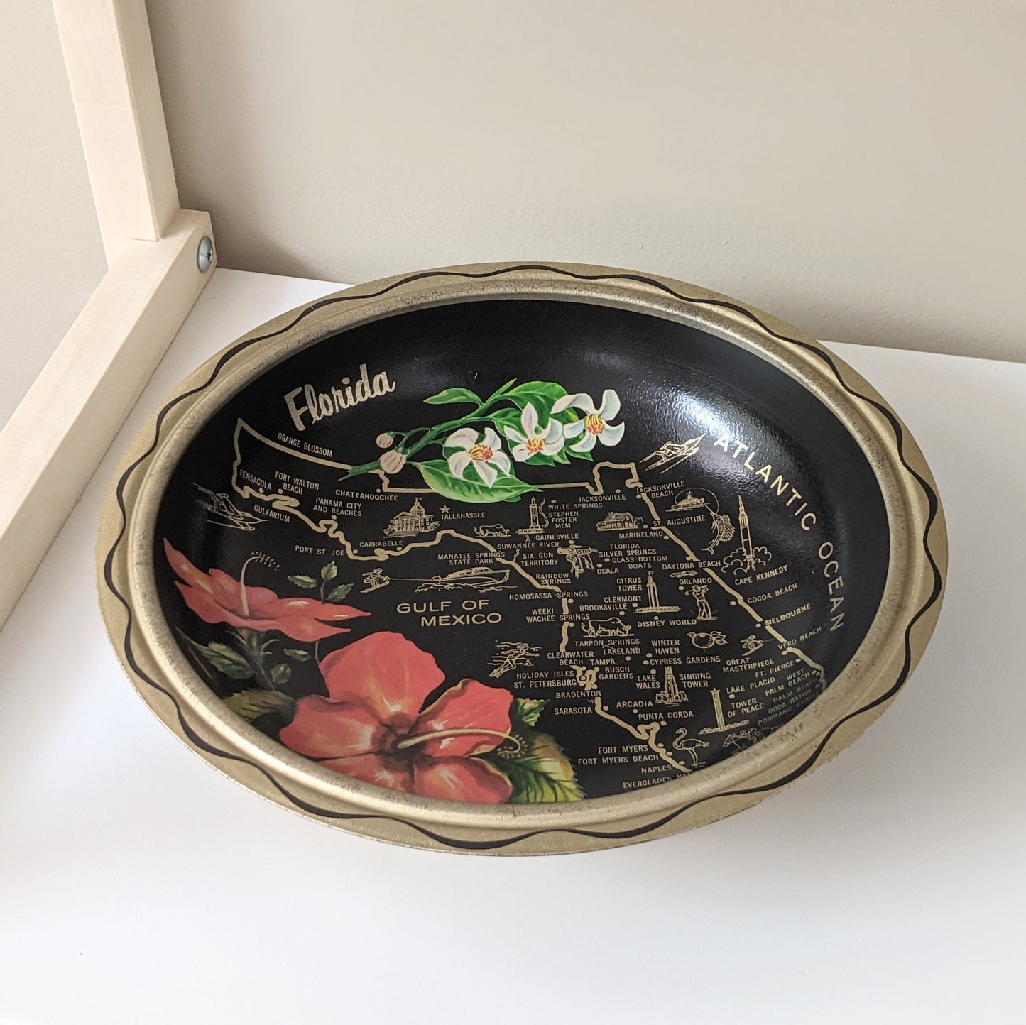 Vintage Florida State Map Souvenir Metal Serving Bowl | Florida Landmarks | Black Gold & Red Hibiscus