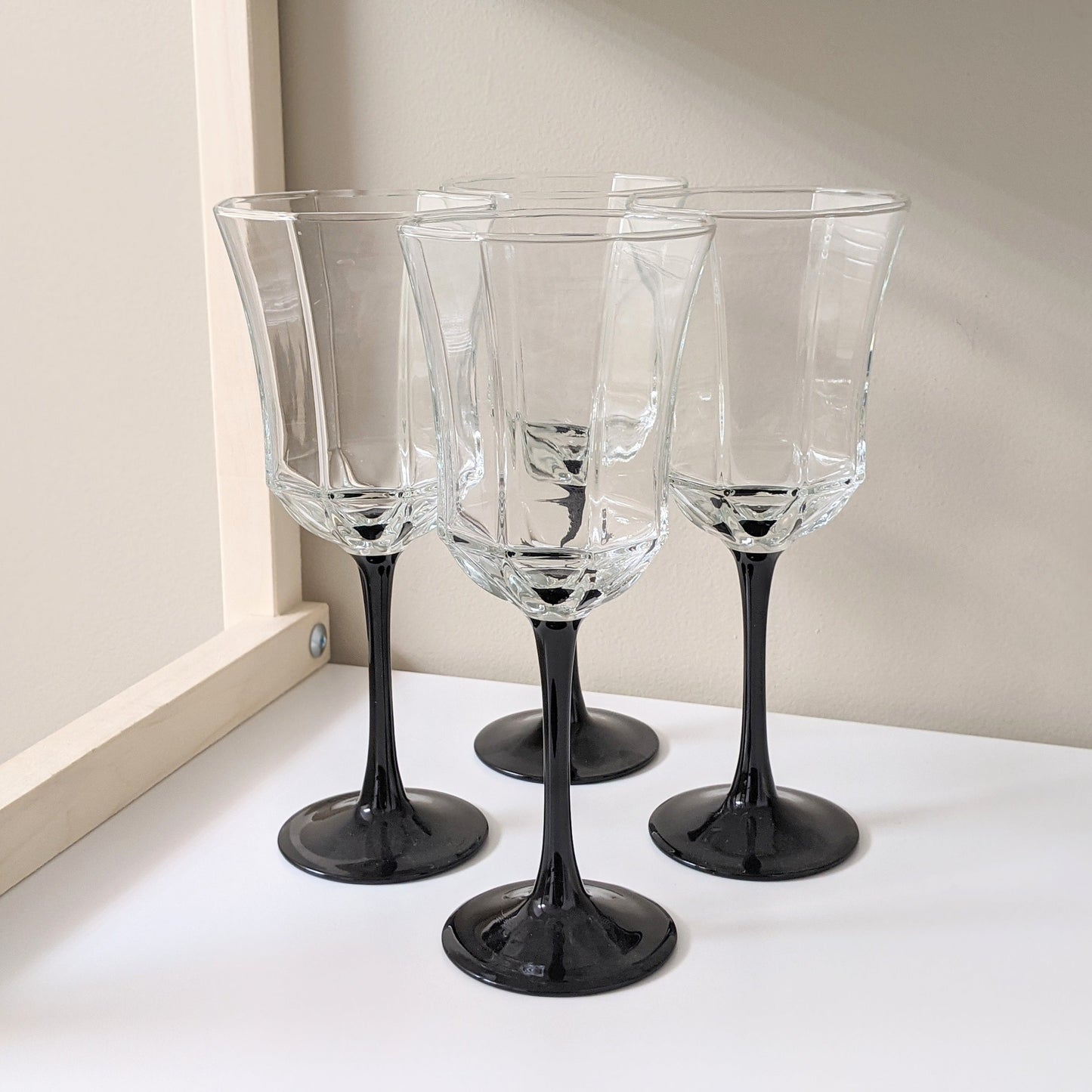 Set of four (4) Vintage Octime Black Stem Water Goblets by Arcoroc Luminarc | Wine Glasses | Made in France | 80's Tableware